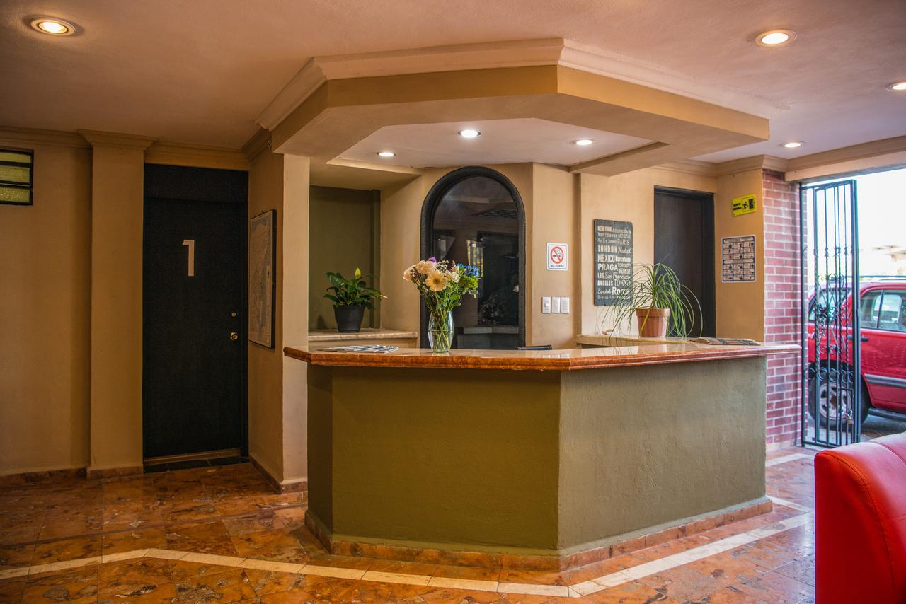Deja Hostel Плая дел Кармен Екстериор снимка